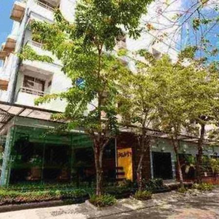 Hotel Synsiri Ladprao 130 Bangkok Esterno foto
